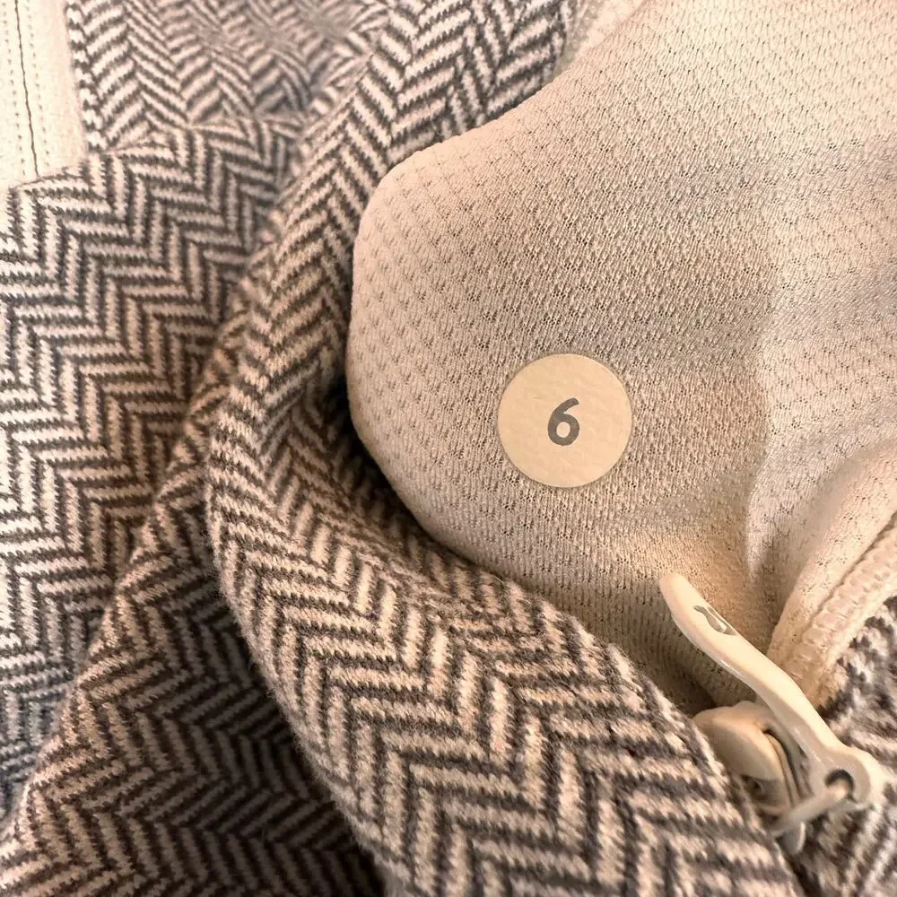 Lululemon Grey Kanto Catch Me Herringbone 1/2 Zip Pullover Size 6